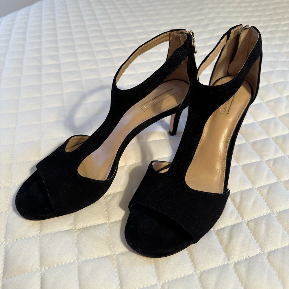 Black suede Antonio Melani shoes